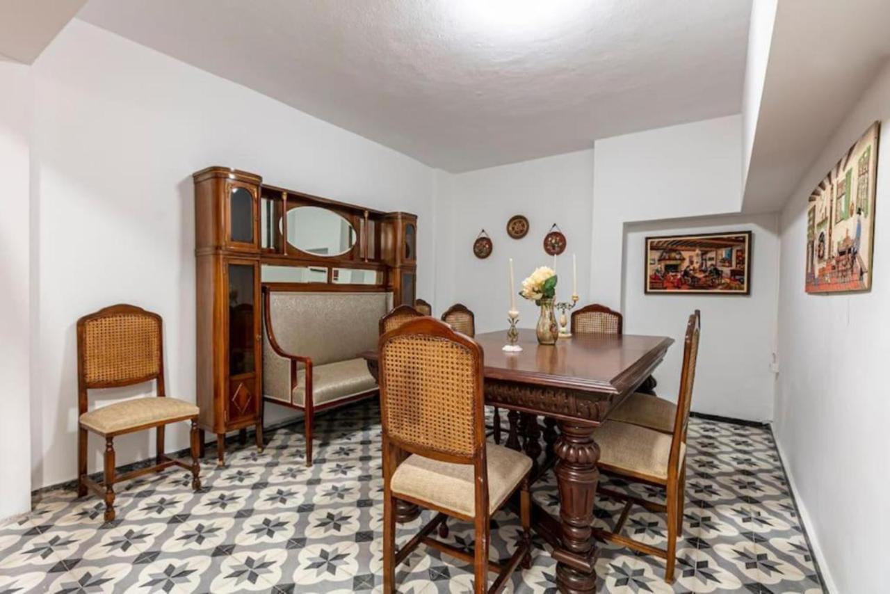 Historical 4-Br Home Steps From Besiktas Stadium & Bosphorus Views - Prime Nisantasi Location! Istanbul Exterior photo